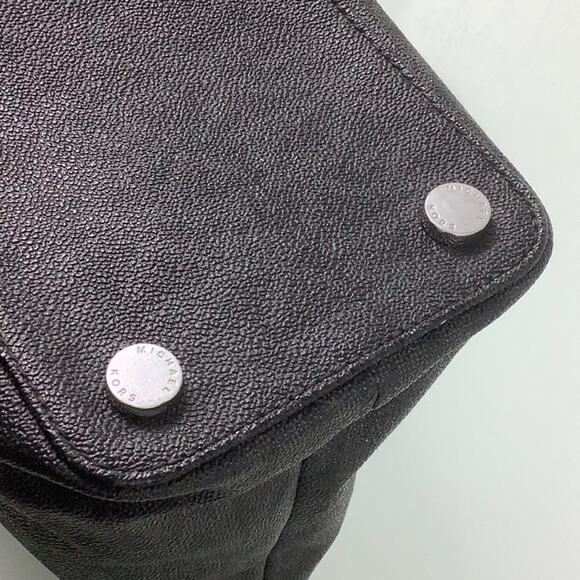 Michael Kors Morgan coated signature print Travel Tote zippered purse & dust bag - Picture 7 of 16